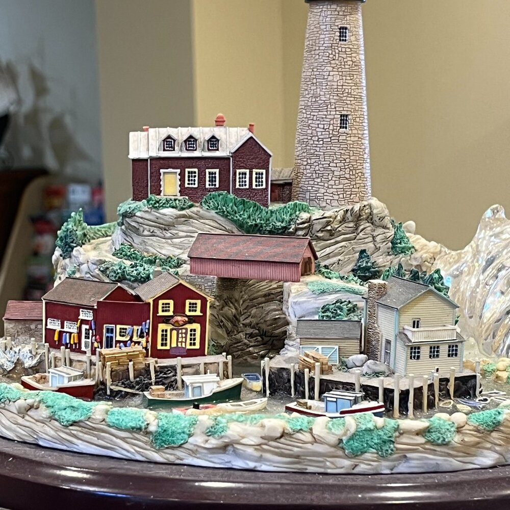 Light at Lobster Point Lenox 2003 collectible